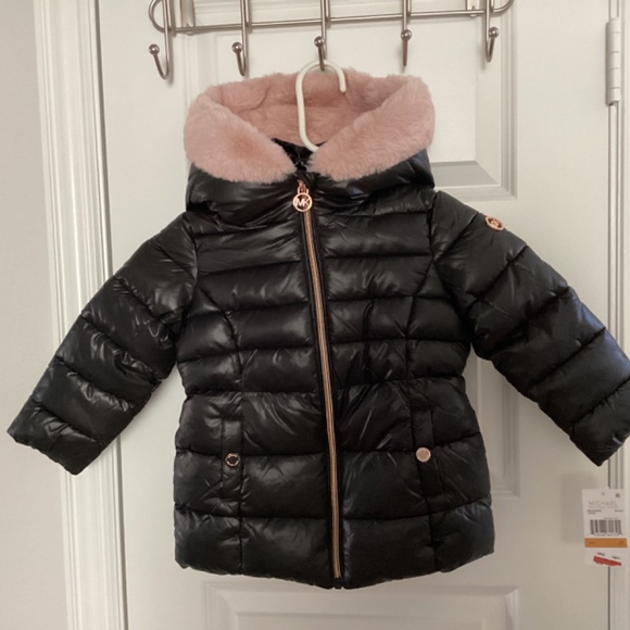 Michael Kors Toddler Girls Heavy Weight Coat, size 3T - Picture 9 of 15